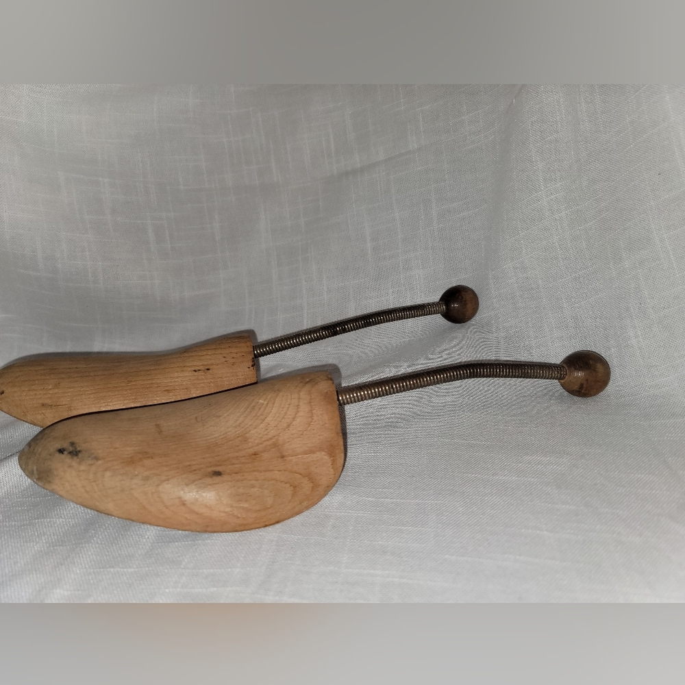 Vintage Wooden Mens Shoe Trees (pair)